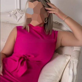 Hola soy un hermosa, Villena