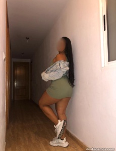 Hermosa cariÑosa con ganas de disfutar
