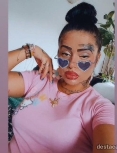 Hola chicos soy Rosalía, soy una jovencita brasileña