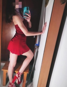 Brenda, últimos días en palma, 24 años,española