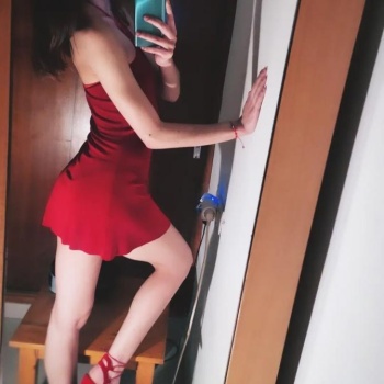 Brenda, últimos días en palma, 24 años,española, Alicante