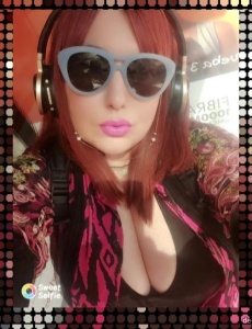 Encantadora y muy cariÑosa...