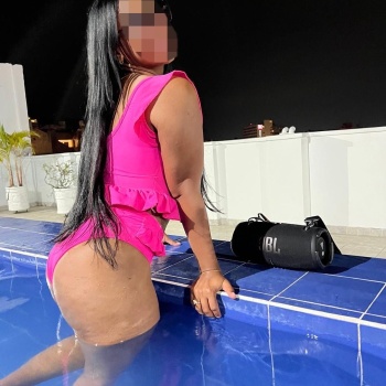 Kamila ardiente y complaciente morena, Benidorm