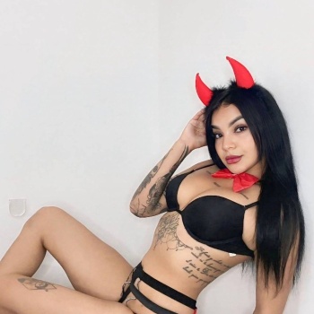 Zoe espaÑola solo salidas o videollamadas 24 h, Elche