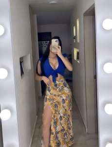 Samantha hermosa latina