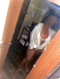 Mulata amable dispuesta hacerte cositas rico