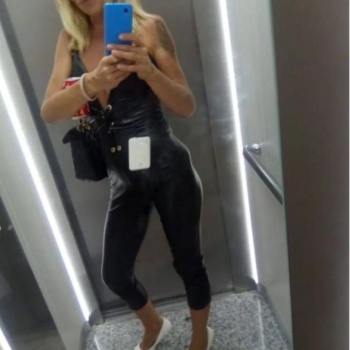 Mónica española rubia madurita independiente, Elche