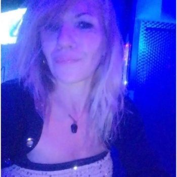 Española mónica rubia delgadita divertida sin prisas, Elche