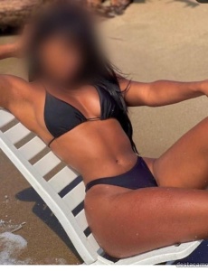 Camila una chica diferente y divertida escort acompañante