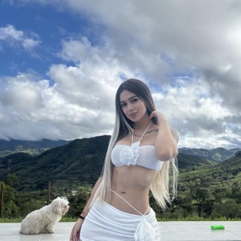 Hermosa rubia colombiana, Benidorm