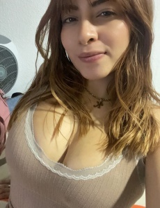 Hola soy karen estoy en la zenia complaciente