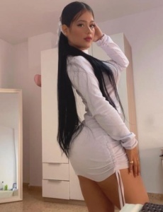 Dulce y encantadora mis amores soy samy estoy aqui para ti.