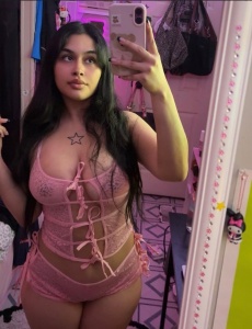 Hola soy tu chica ideal no esperes en llamarme