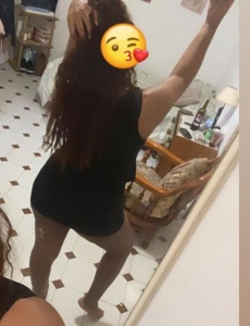 Hola amor soy CARLAuna bella Dominicana de 30