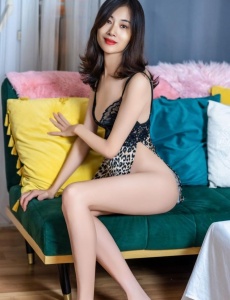 Hola soy koko ,soy una chica China asiatica