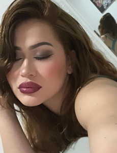 ⭐️espectacular colombiana de 22 aÑos en elche centro⭐️solita en mi apartamento⭐️tengo ganas de ⭐️elche ⭐️