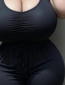 Chica rellenita nueva en la zona