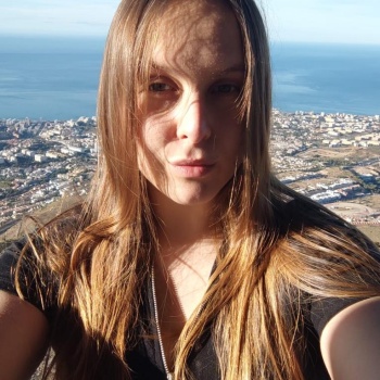 Chica con excelentes curvas, Alfaz del Pi