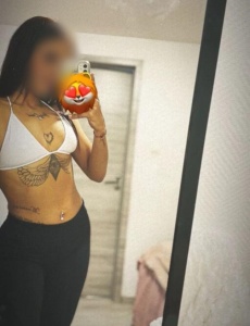 Jovencita masagista por horas ️