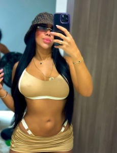 Valentina fiestera erotismo, diosa