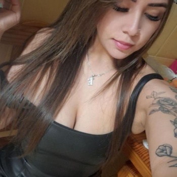 Sara, jovencita venezolana y muy guapa independiente, Alicante