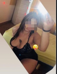 No soy nada tímida... Soy muy divertida muy simpática te espero muy cariÑosa