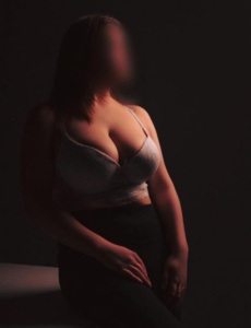 Chica colombiana madurita de 39 años en benidorm