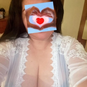 Hola mis amores de paso en tu ciudad una mujer madura piel preciosa y muy cariñosa a cualquier hora no llamada privado, Alicante