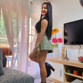 Jovencita latina de 22 aÑos cuerpazo natural, Alicante
