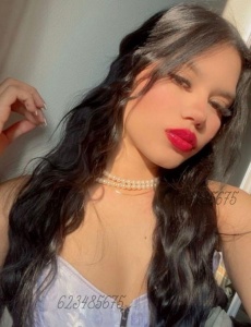 Bienvenido amor, Mi nombre es Sharlott soy una