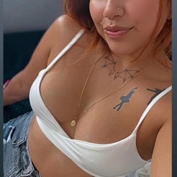 Nena ganosa de una buena cogida, Elda