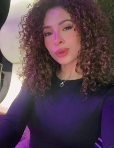 Muñeca latina benidorm