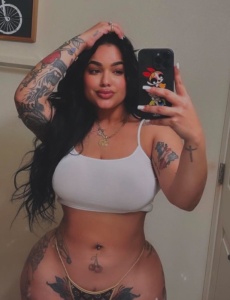 Hermosa y bien rica chilena jovencita de paso