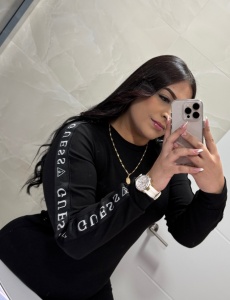 Voluptuosa mujer colombiana, super complaciente!