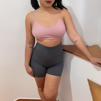 Me llamo coral tengo 19 añitos  ,, Alicante