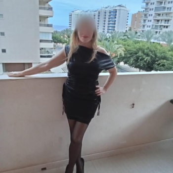 Tú chica favorita está en la cala villajoyosa!!!, Benidorm