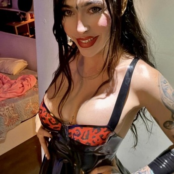 Paisa colombiana top no olvides suscribete, Alicante