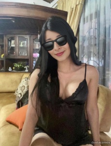 Alexa visitando
