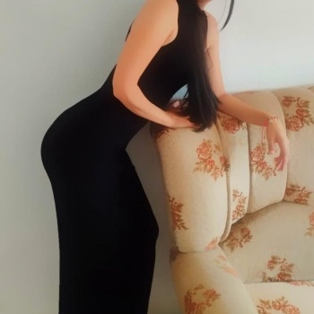 Chica nueva en alcoy, Alcoy