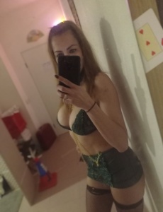 Chica fitness morbosa y divertida