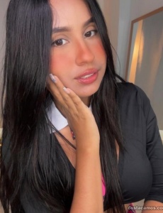 Isa joven colombiana