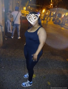 Pamela colombiana espontánea y auténtica
