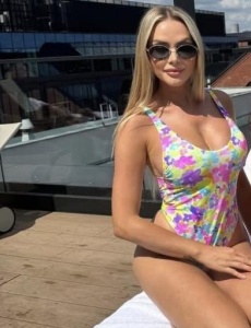 Amigas recién llegadas para un par de días para citas salidas a hotel y domicilio