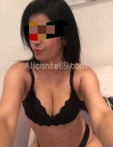 Camila, una dama y muy puta en...