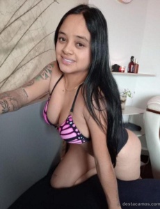 Valentina 21 años colombiana