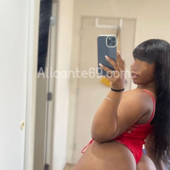Luna, mulata nalgona caliente, Alicante