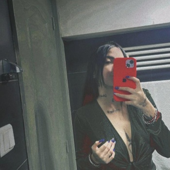Hola soy victoria; la reina del amor, Elda
