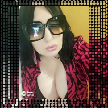 EspaÑolita morenaza pelo negro muy cariÑosa.., Elche