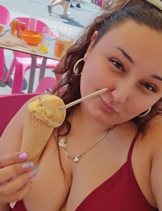 Nueva en benidorm!! 24h tu rumanita