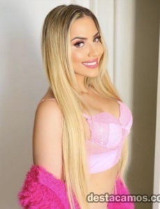 Celeste perfecta conmigo
